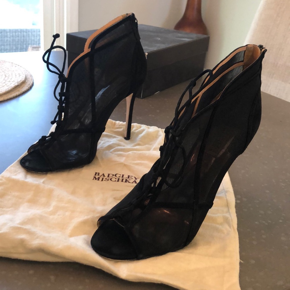 Badgley Mischka Foley heels